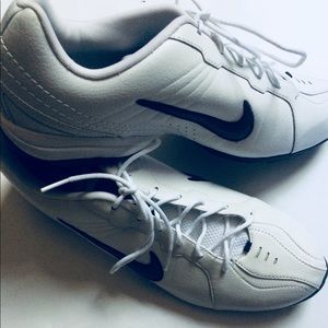 Gently used Size9 men’s Nike’s